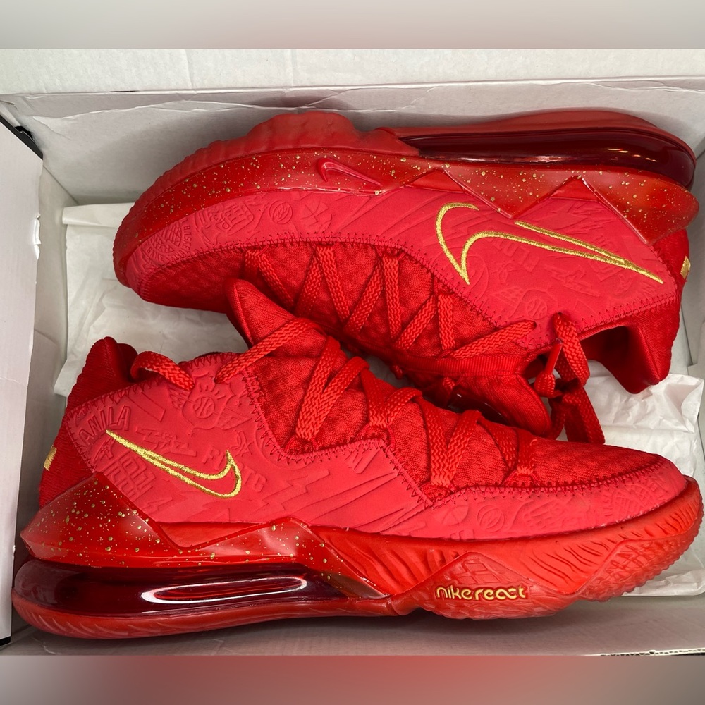 Nike LeBron 17 Low Red/Gold